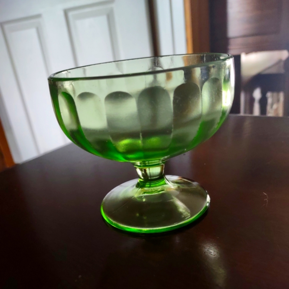 Vintage Green Federal Glass Dessert Dish